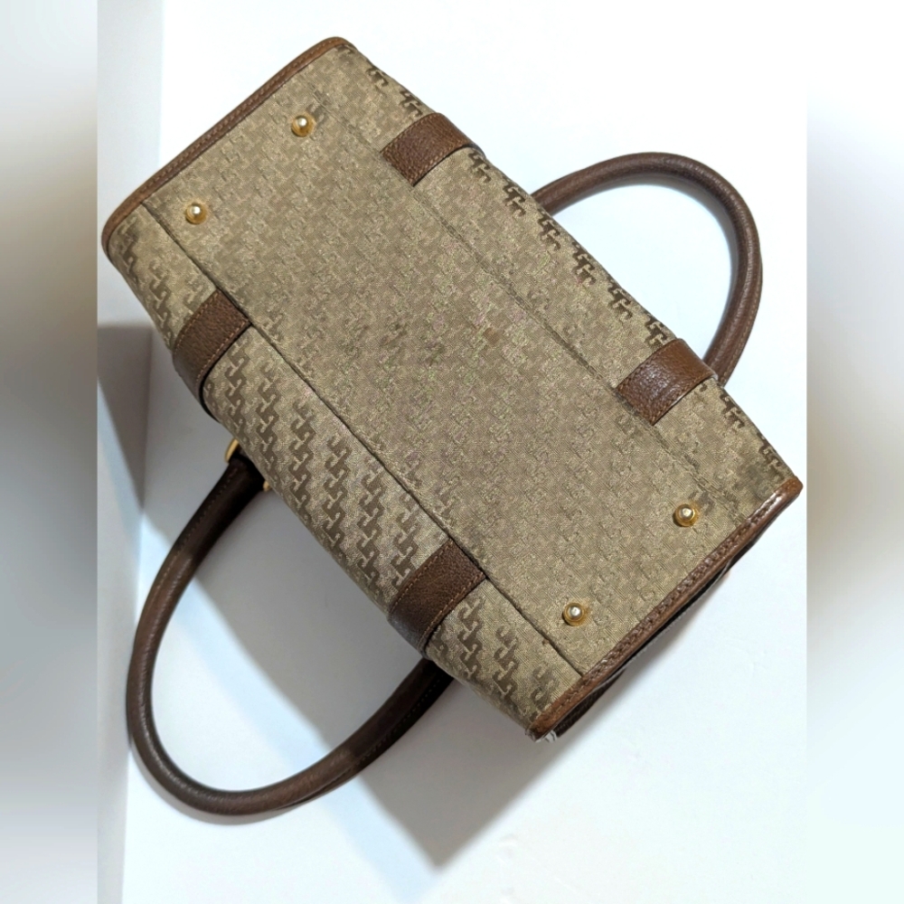 Gucci Brown and Tan Satchel - Authentic and Vintage - Picture 11 of 12